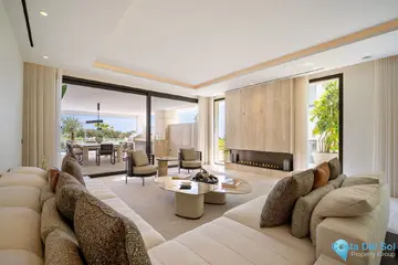 5 bedroom Apartment for Sale in Marbella-47775