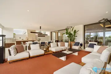 5 bedroom Apartment for Sale in Marbella-47778