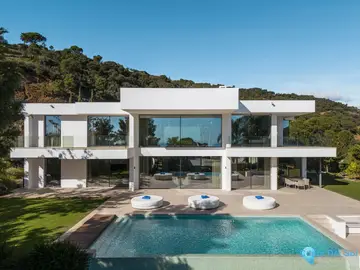 5 bedroom House for Sale in El Madroñal-47839