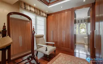 8 bedroom House for Sale in New Golden Mile-47938