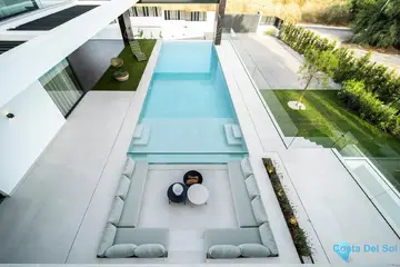 6 bedroom House for Sale in El Paraiso-47951