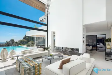 6 bedroom House for Sale in Benahavís-48066