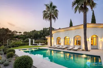 5 bedroom House for Sale in Benahavís