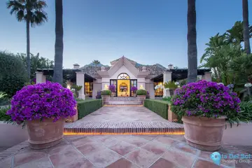 3 bedroom House for Sale in Sierra Blanca