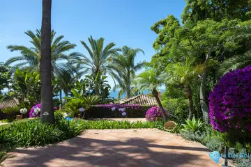 3 bedroom House for Sale in Sierra Blanca-48281