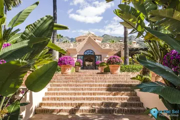 3 bedroom House for Sale in Sierra Blanca-48286