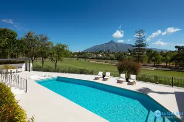 5 bedroom House for Sale in Nueva Andalucía-48364