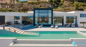 6 bedroom House for Sale in Benahavís