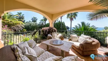 6 bedroom House for Sale in Sierra Blanca-48487