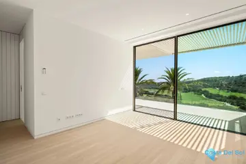 5 bedroom House for Sale in Casares-48518