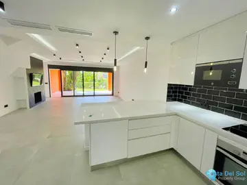 3 bedroom House for Sale in El Paraiso-17448