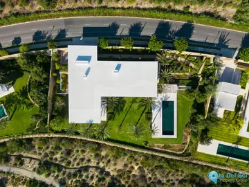 6 bedroom House for Sale in Casares-48533