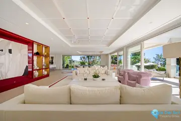 6 bedroom House for Sale in Nueva Andalucía-48898