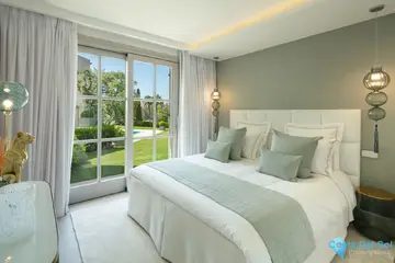 6 bedroom House for Sale in Aloha-48915