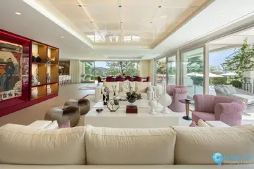 6 bedroom House for Sale in Aloha-48910