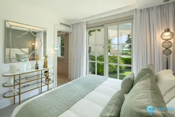 6 bedroom House for Sale in Aloha-48914