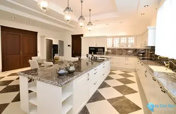 6 bedroom House for Sale in Guadalmina Baja-48965