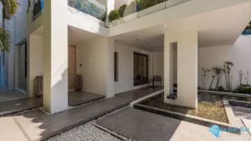 4 bedroom House for Sale in The Golden Mile-48994