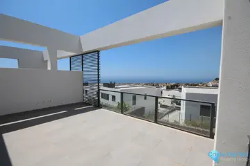 3 bedroom House for Sale in Riviera del Sol-101719