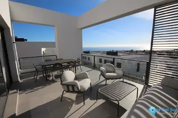 3 bedroom House for Sale in Riviera del Sol-101721