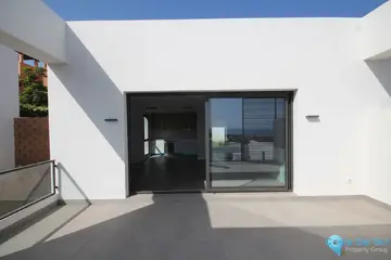 3 bedroom House for Sale in Riviera del Sol-101724