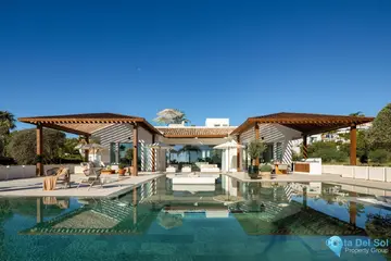 6 bedroom House for Sale in Nueva Andalucía-49035