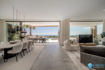 6 bedroom House for Sale in La Quinta-49041