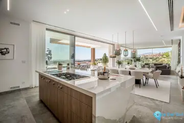 6 bedroom House for Sale in La Quinta-49048
