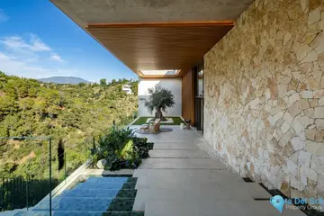 6 bedroom House for Sale in El Madroñal-49073