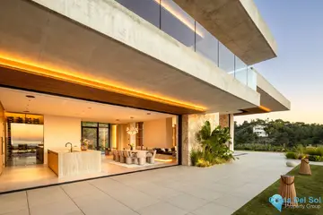 6 bedroom House for Sale in El Madroñal-49076