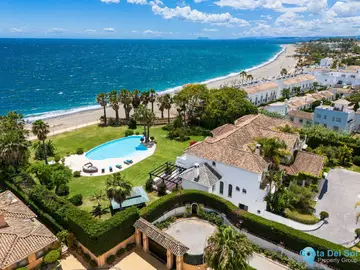 9 bedroom House for Sale in Estepona-49130
