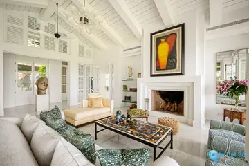 6 bedroom House for Sale in Sierra Blanca-49146