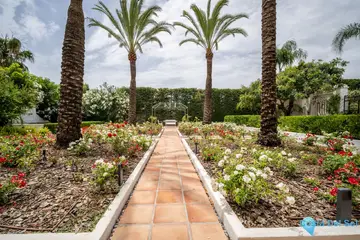 6 bedroom House for Sale in Sierra Blanca-49139