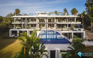 7 bedroom House for Sale in Sotogrande Costa
