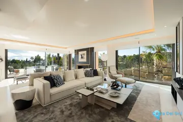 5 bedroom House for Sale in The Golden Mile-49324