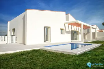 3 bedroom House for Sale in Coín