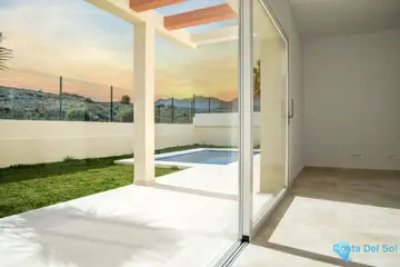 3 bedroom House for Sale in Coín-50469