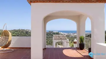 3 bedroom House for Sale in Estepona