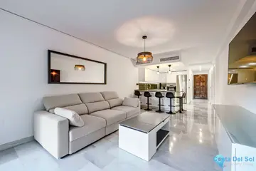 3 bedroom Apartment for Sale in Sierra Blanca-101854