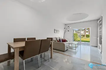 2 bedroom House for Sale in Aloha-50961