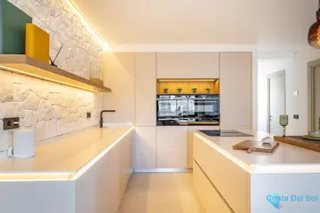 2 bedroom Apartment for Sale in San Pedro de Alcántara-51019