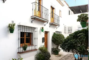 5 bedroom House for Sale in Estepona-52055