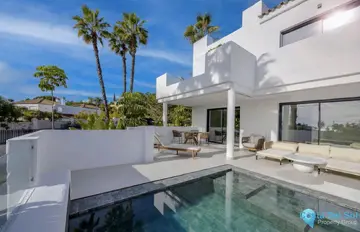5 bedroom House for Sale in New Golden Mile-52471