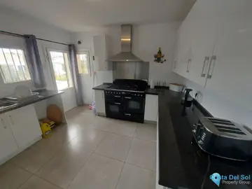 4 bedroom House for Sale in Manilva-10981