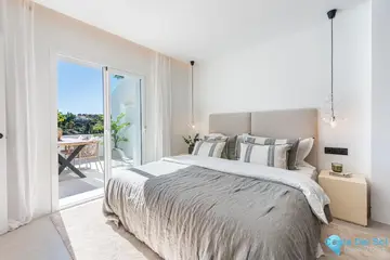 3 bedroom Apartment for Sale in La Quinta-11008