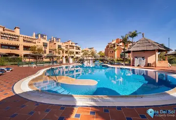 4 bedroom Apartment for Sale in New Golden Mile-52626