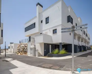 3 bedroom House for Sale in La Cala de Mijas-52764