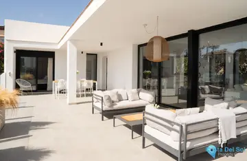 3 bedroom House for Sale in Estepona-53100