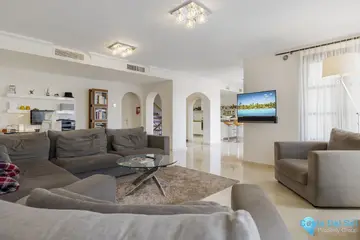 5 bedroom House for Sale in La Heredia-53117