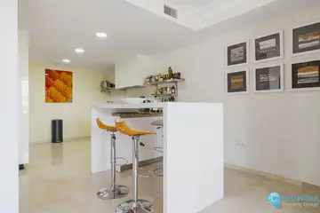 5 bedroom House for Sale in La Heredia-53120